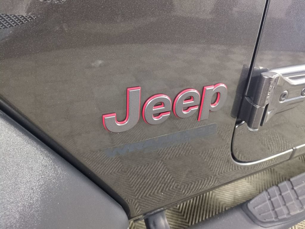 Used 2022 Jeep Wrangler Unlimited Rubicon AWD/4WD image 13