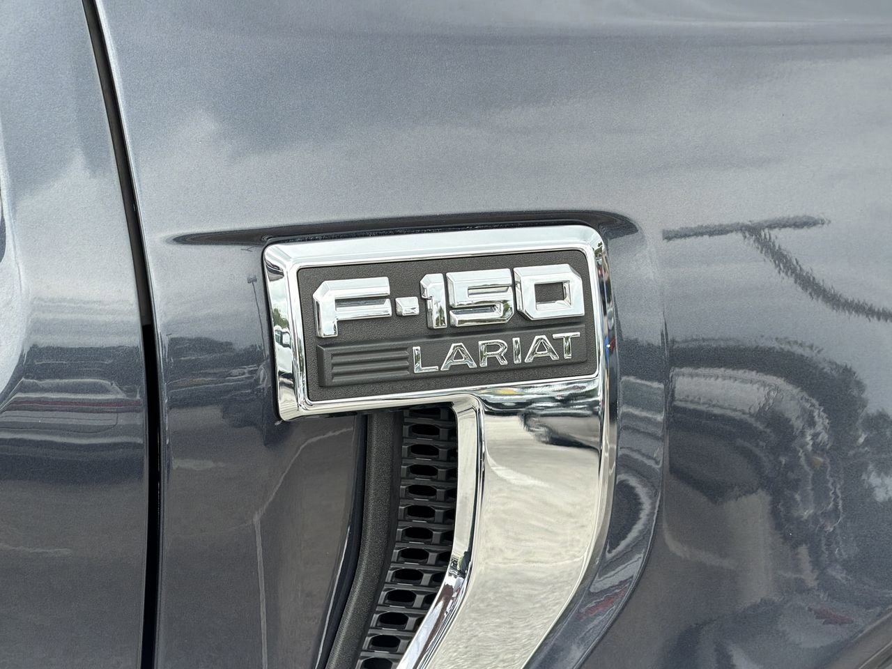 Used 2022 Ford F150 Lariat RWD image 8