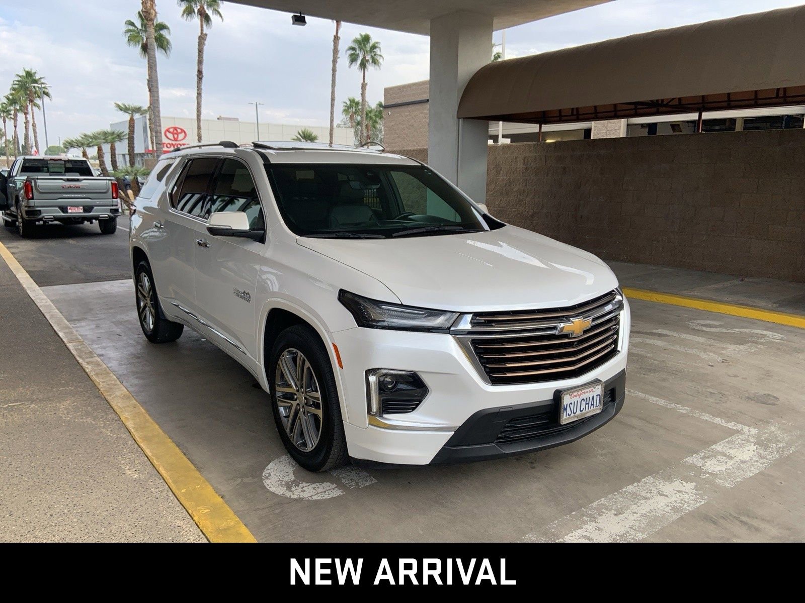 Used 2023 Chevrolet Traverse High Country w/ LPO, Floor Liner Package image 3