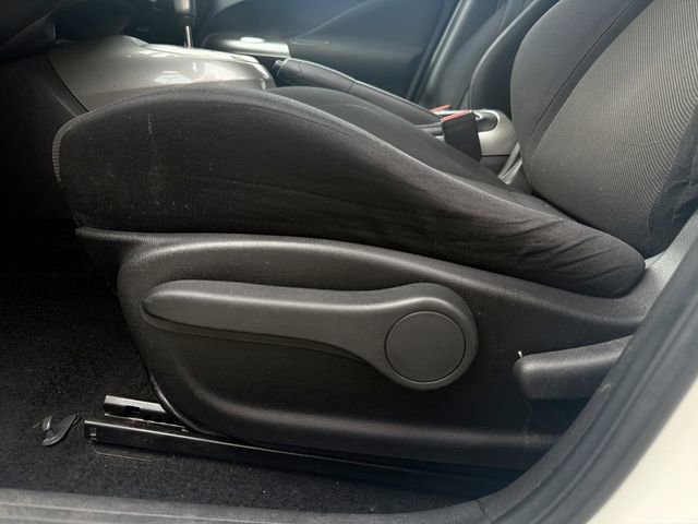 Used 2013 Nissan Juke S FWD image 11
