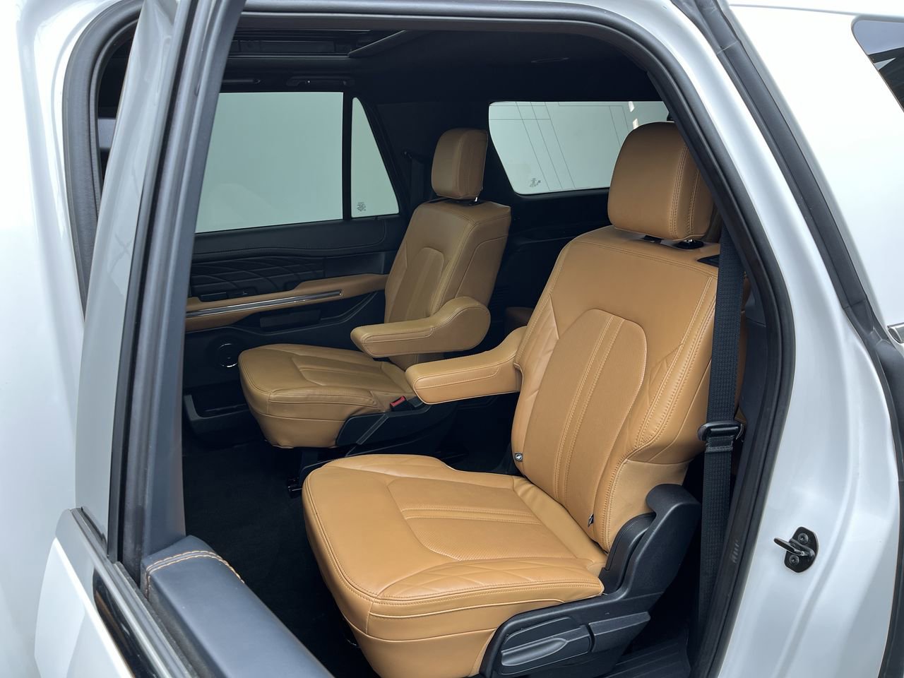 Certified 2022 Ford Expedition Max Platinum AWD/4WD image 13