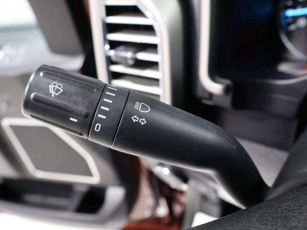 Used 2016 Ford F150 Lariat image 41