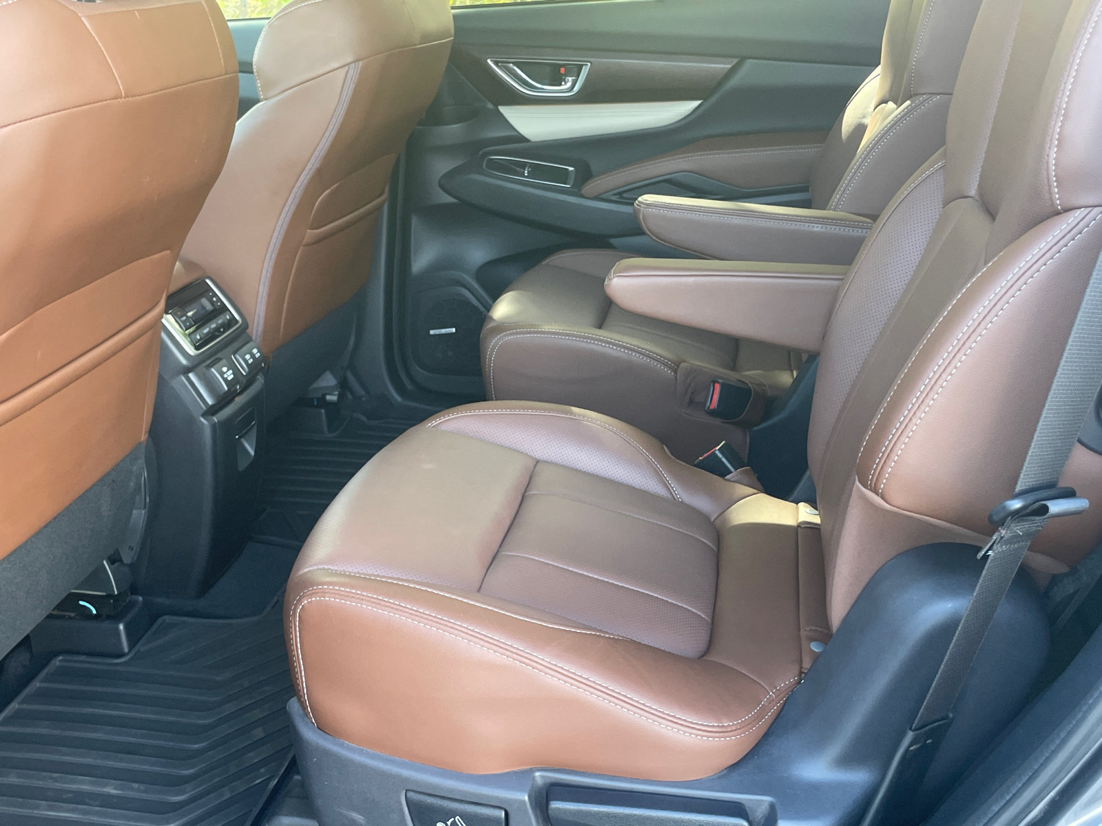 Used 2022 Subaru Ascent Touring AWD/4WD image 22