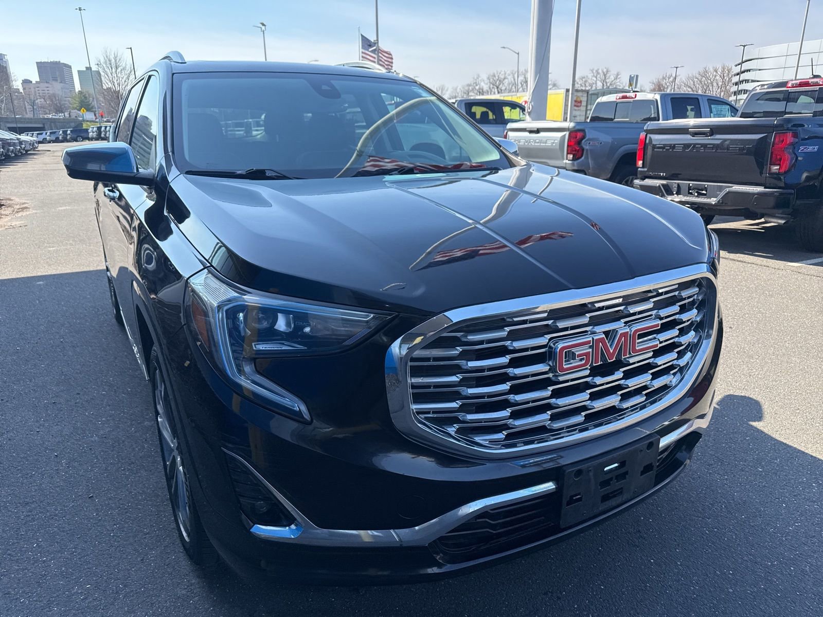 Used 2018 GMC Terrain Denali w/ Comfort Package image 4