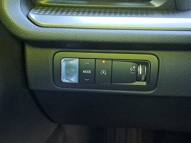 Used 2026 Chevrolet Traverse LT w/ Midnight/Sport Edition image 20