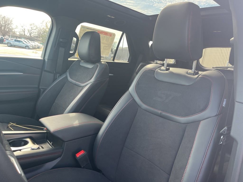 New 2026 Ford Explorer ST w/ Sun And Sound Package image 10