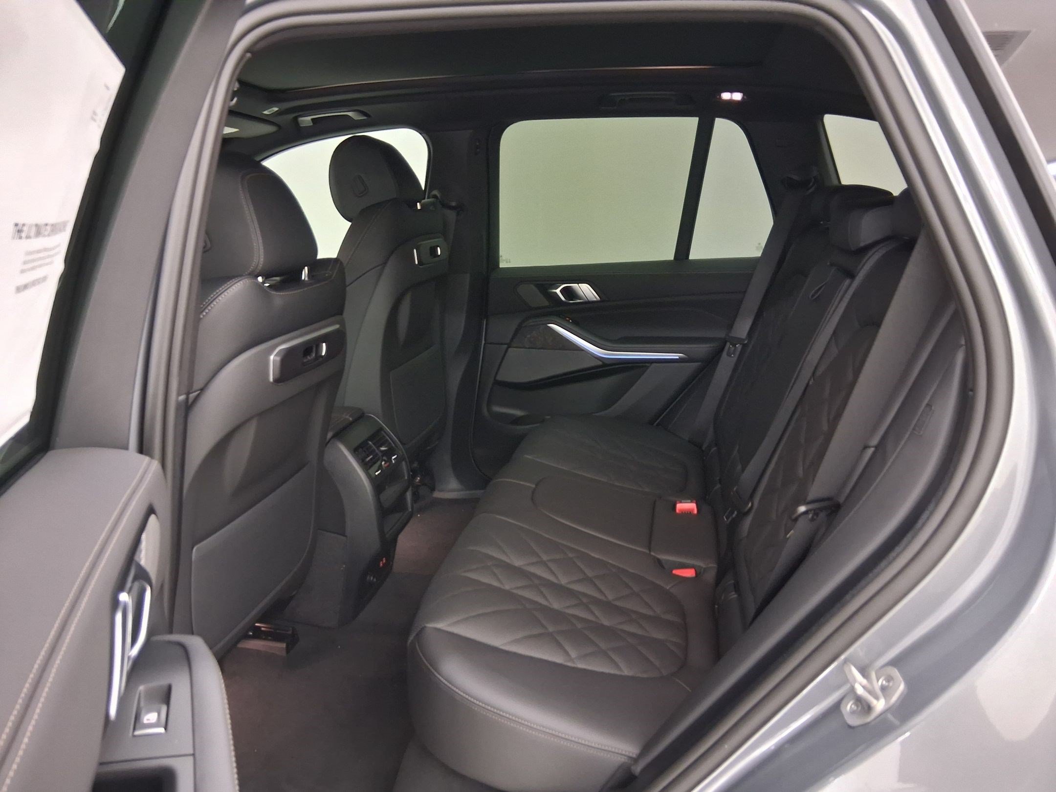 New 2026 BMW X5 xDrive50e w/ Premium Package AWD/4WD image 14
