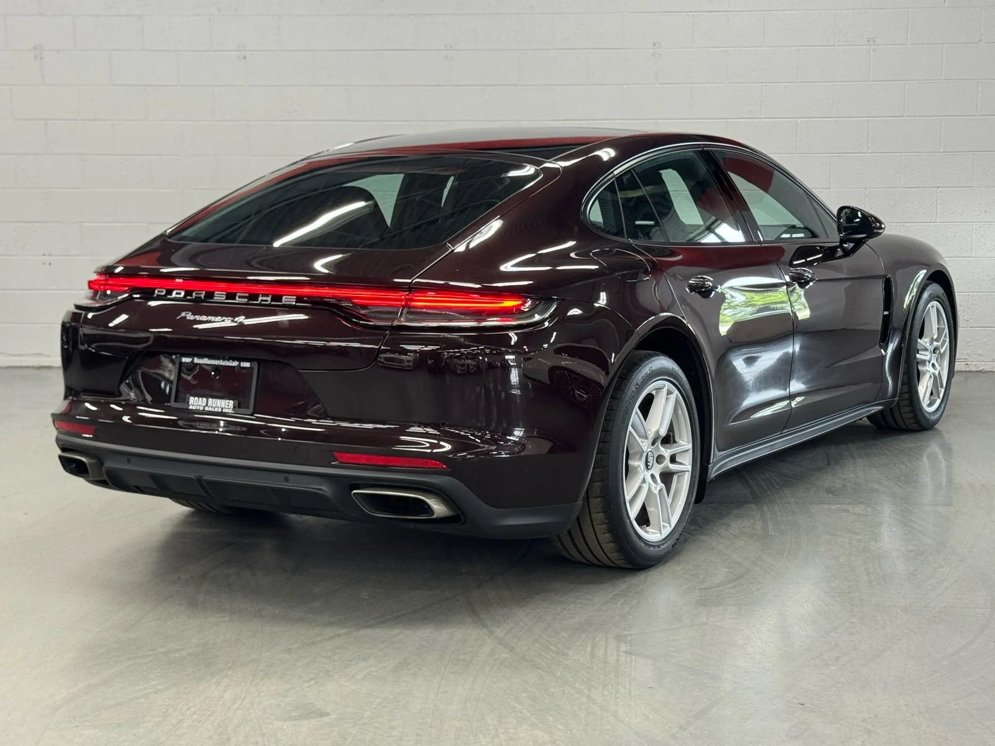 Used 2022 Porsche Panamera 4 AWD/4WD image 10