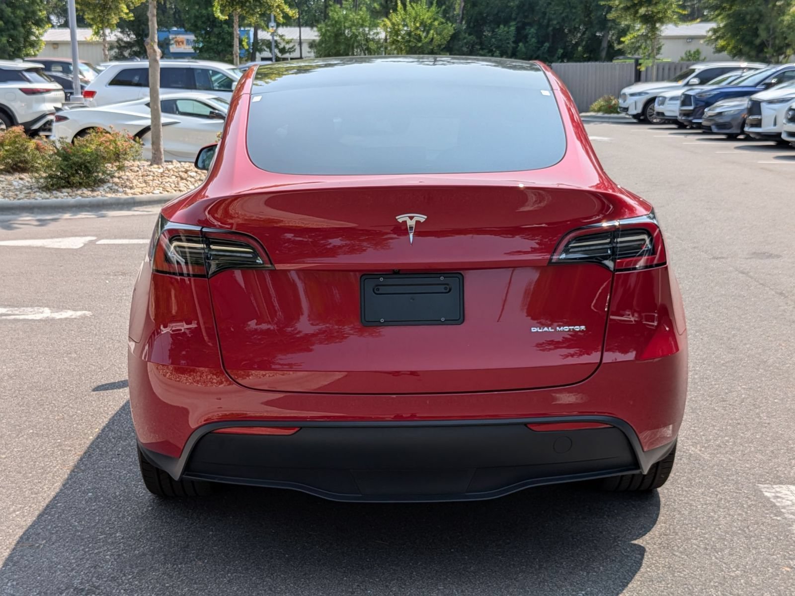 Used 2023 Tesla Model Y Long Range AWD/4WD image 4