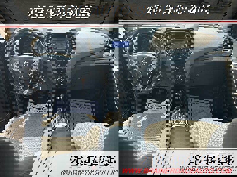 Used 2015 Hyundai Santa Fe Sport AWD/4WD image 6