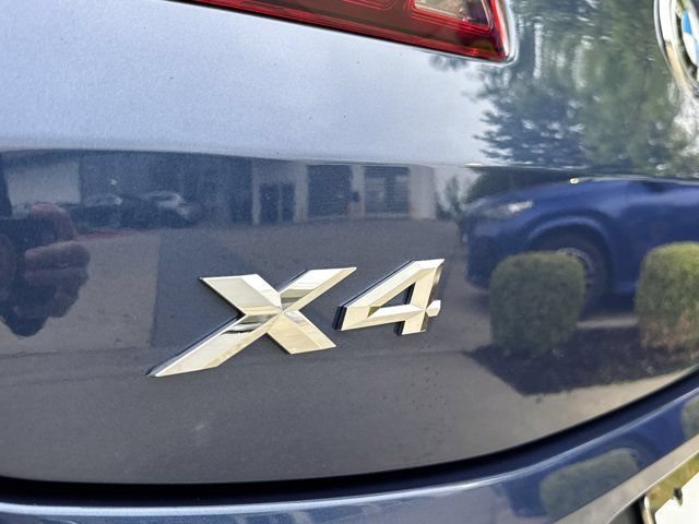 Certified 2025 BMW X4 xDrive30i AWD/4WD image 8