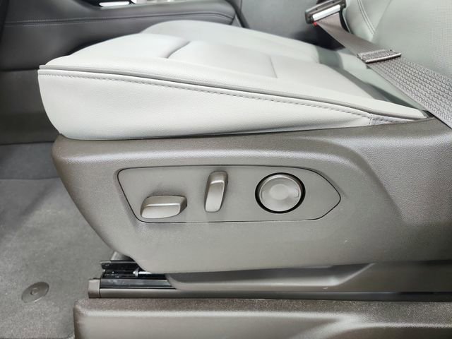 New 2026 GMC Yukon Elevation RWD image 20