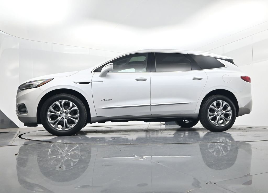 Used 2018 Buick Enclave Avenir FWD image 46
