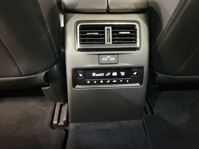 Certified 2025 MAZDA CX-70 3.3 Turbo S w/ Premium Package image 24