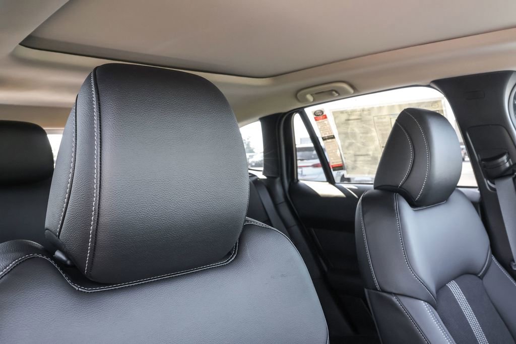 Used 2025 MAZDA CX-50 AWD 2.5 S w/ Weather Package image 37