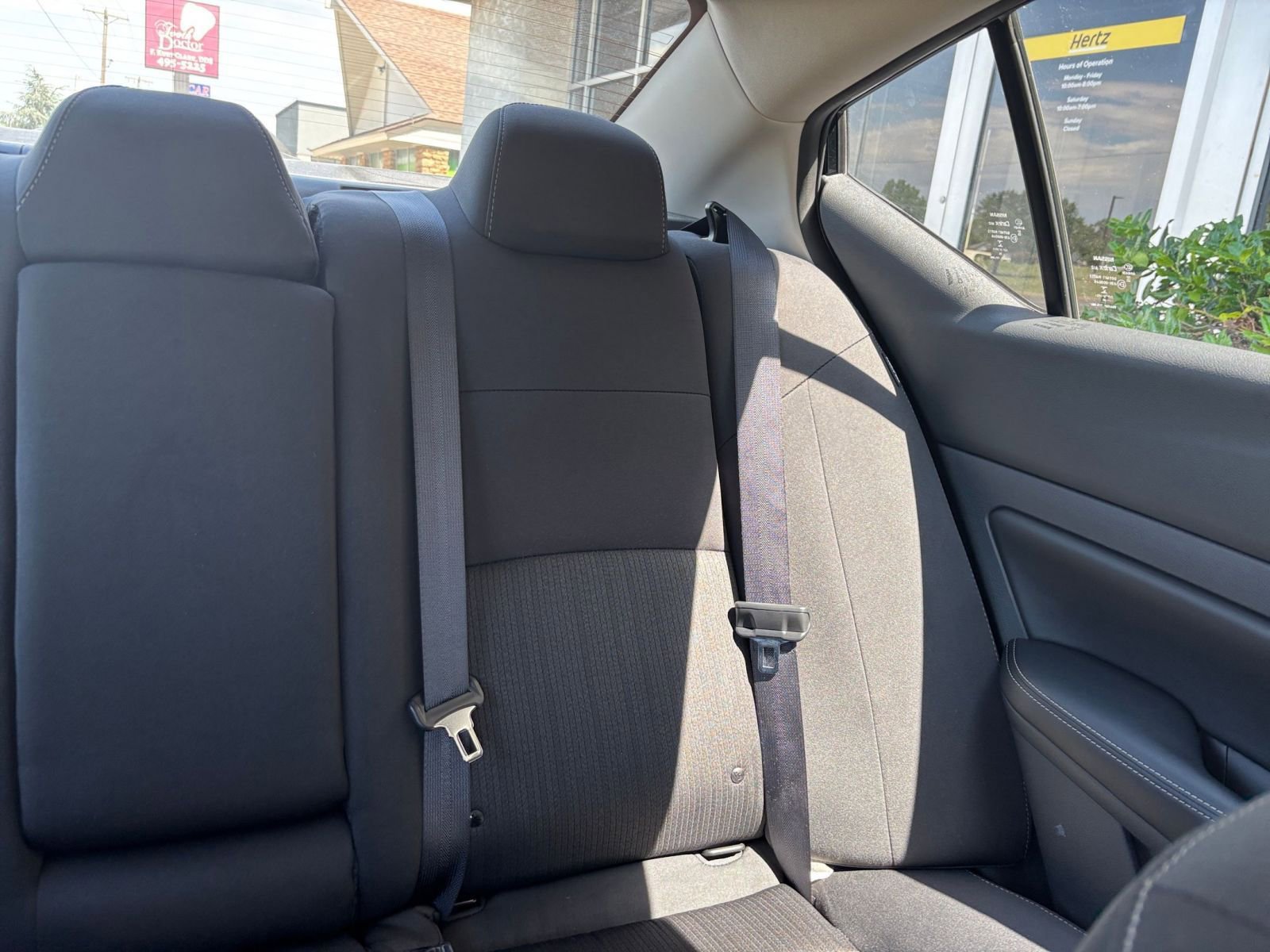 Used 2025 Nissan Altima 2.5 SV FWD image 37