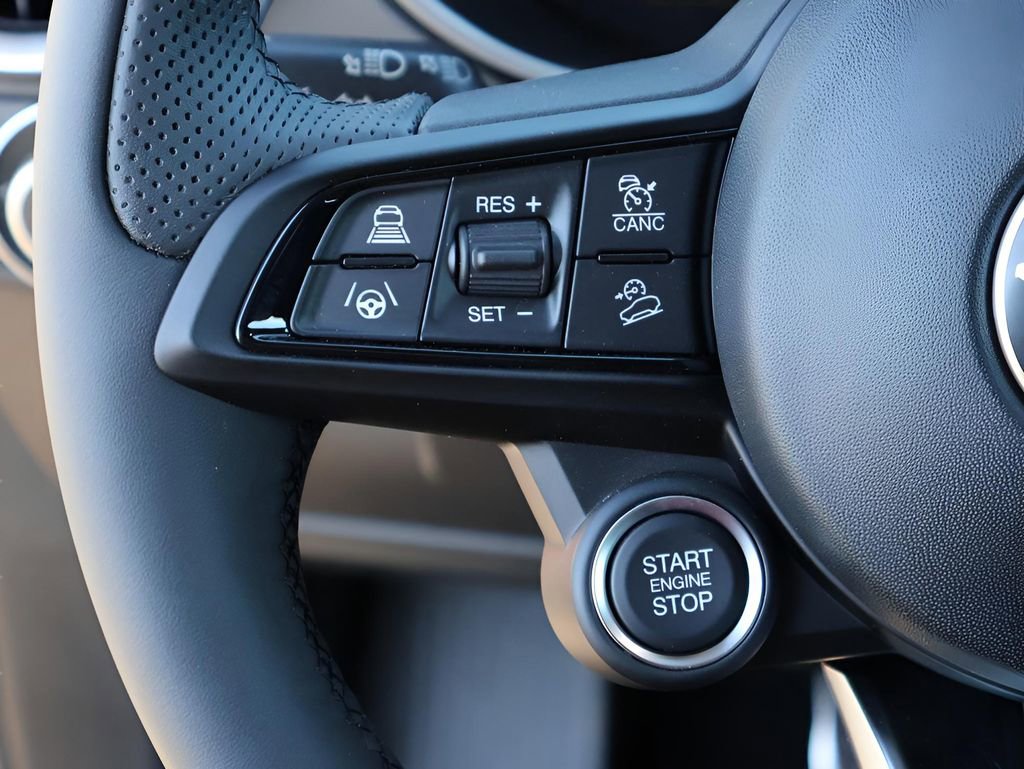 New 2025 Alfa Romeo Stelvio Sprint image 32