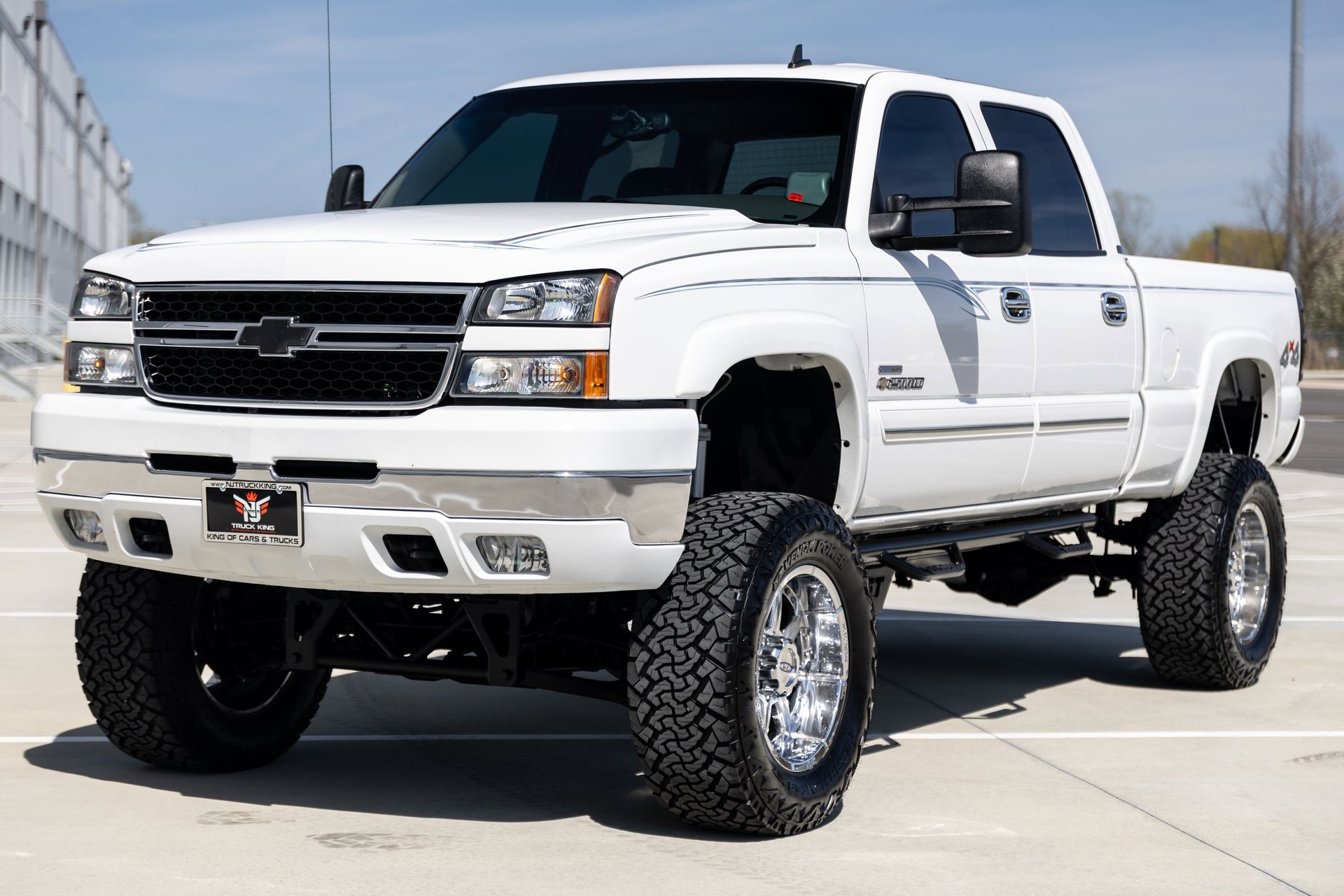 Used 2006 Chevrolet Silverado 2500 LT w/ Heavy-Duty Power Package image 8