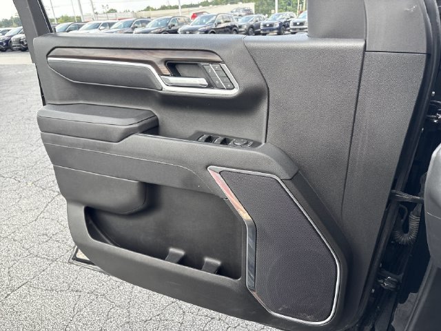 Used 2025 GMC Sierra 1500 SLT RWD image 12