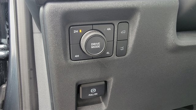 Used 2025 Ford Expedition Max Platinum image 27