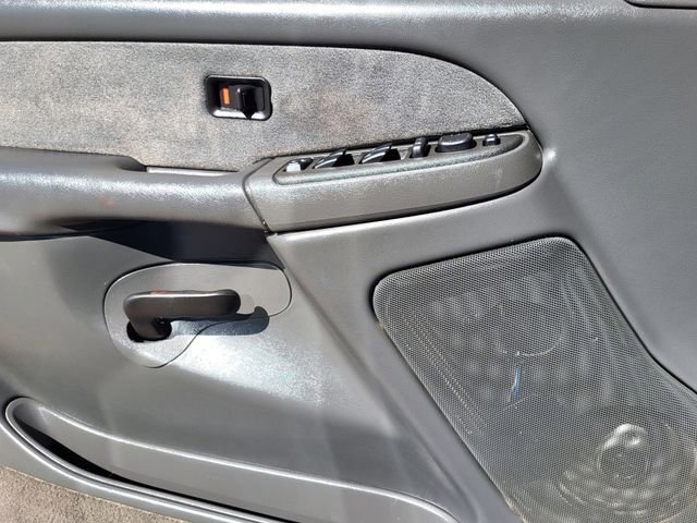 Used 2003 Chevrolet Silverado 2500 LS w/ Skid Plate Package image 12