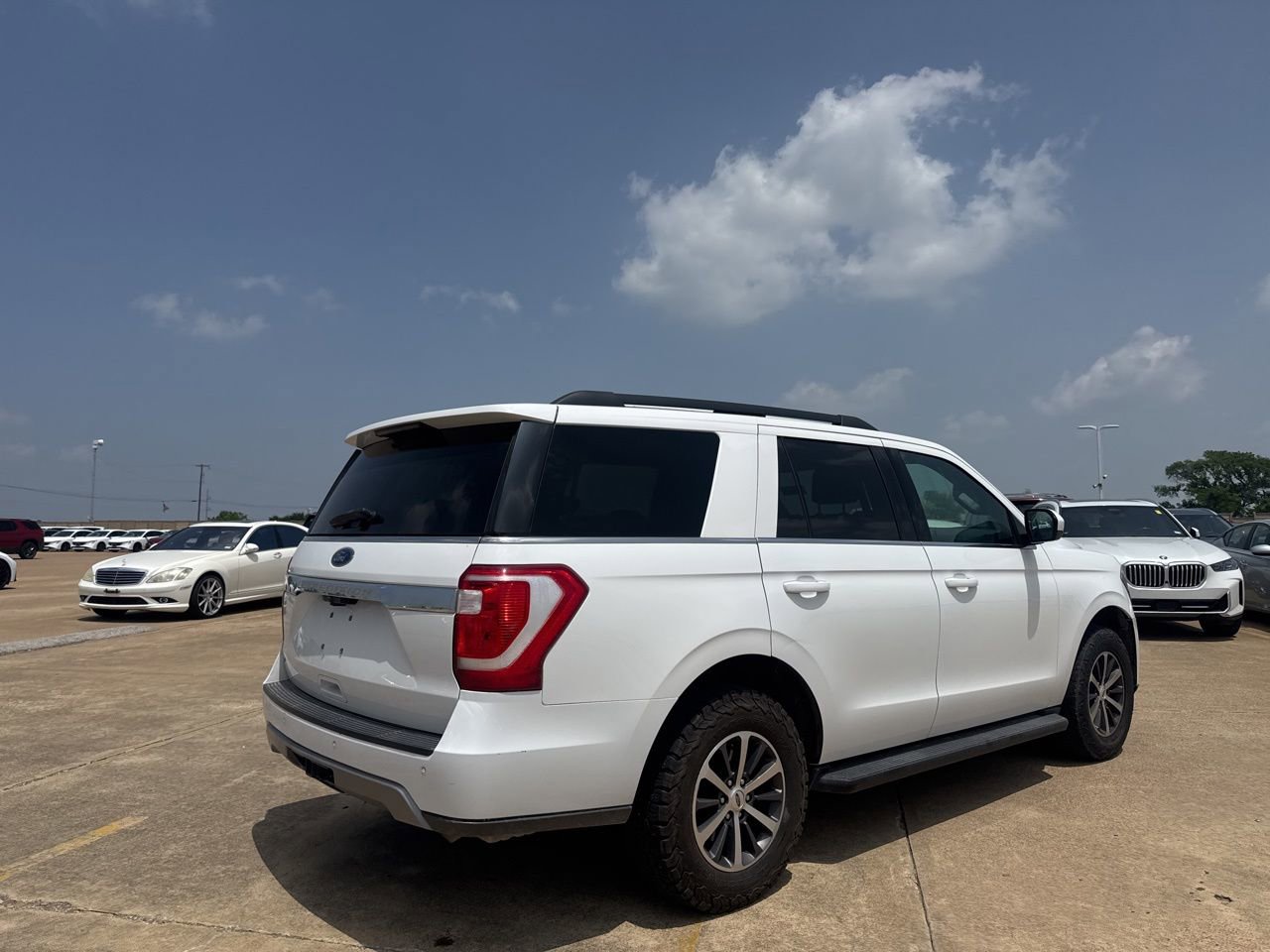 Used 2020 Ford Expedition XLT RWD image 24