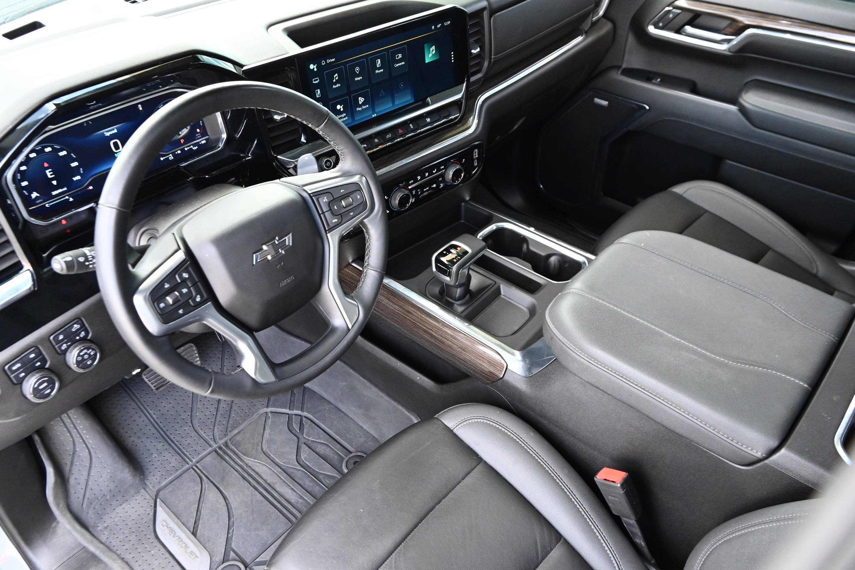 Used 2024 Chevrolet Silverado 1500 RST image 14