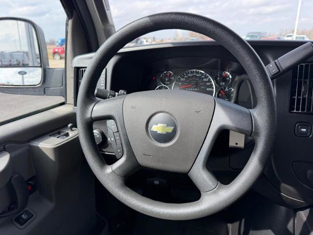 Used 2022 Chevrolet Express 3500 LS RWD image 11