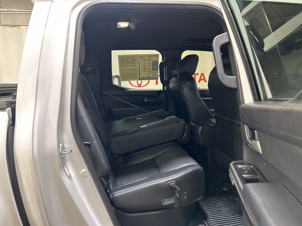 Used 2024 Toyota Tacoma TRD Sport w/ TRD Sport Premium Package AWD/4WD image 16
