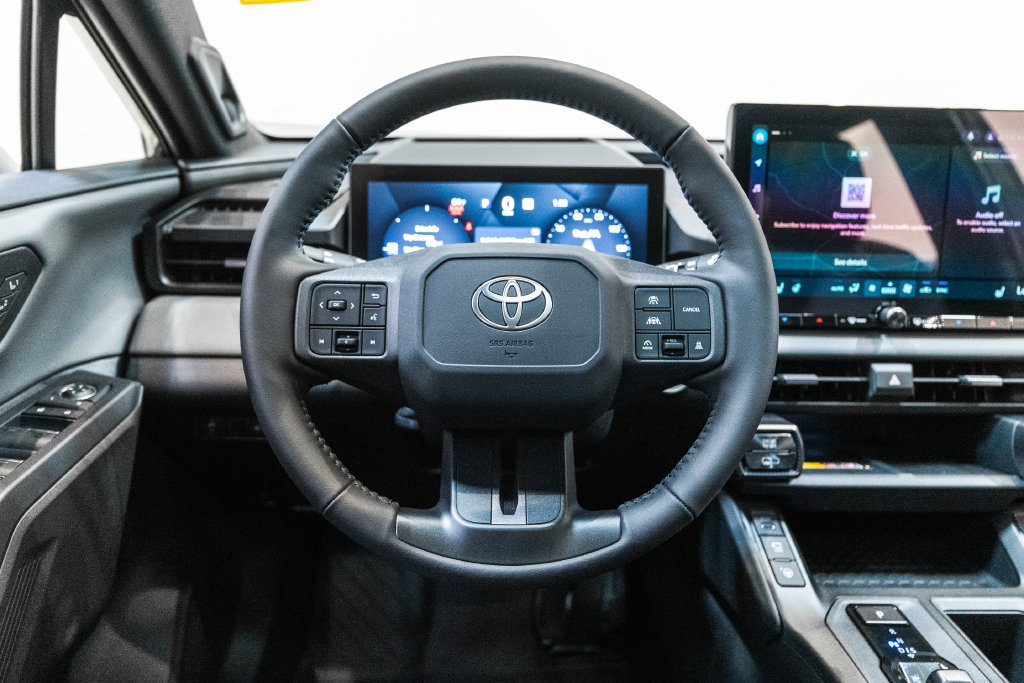 Certified 2026 Toyota RAV4 XSE w/ Panoramic Sun Roof Package AWD/4WD image 17
