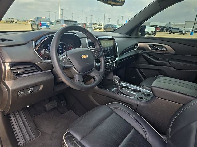 Used 2023 Chevrolet Traverse Premier image 9