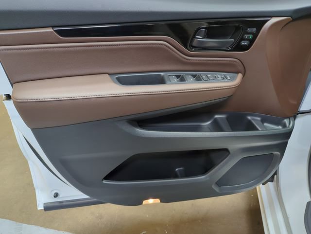 New 2026 Honda Odyssey Touring image 11