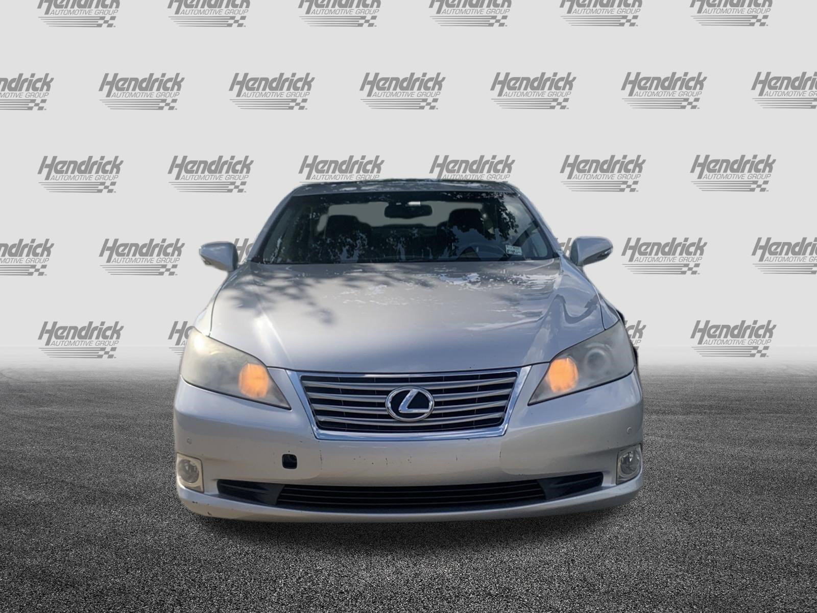 Used 2010 Lexus ES 350 w/ Preferred Accessory Package FWD image 3