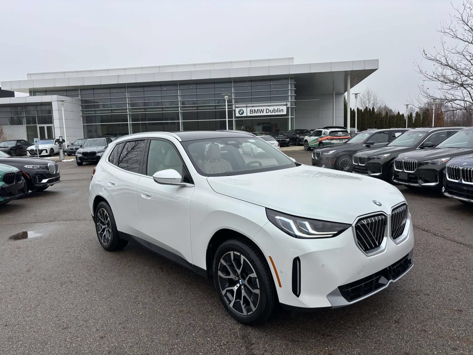 New 2026 BMW X3 xDrive30 w/ Premium Package AWD/4WD image 1
