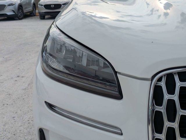 Used 2025 Lincoln Corsair FWD image 9