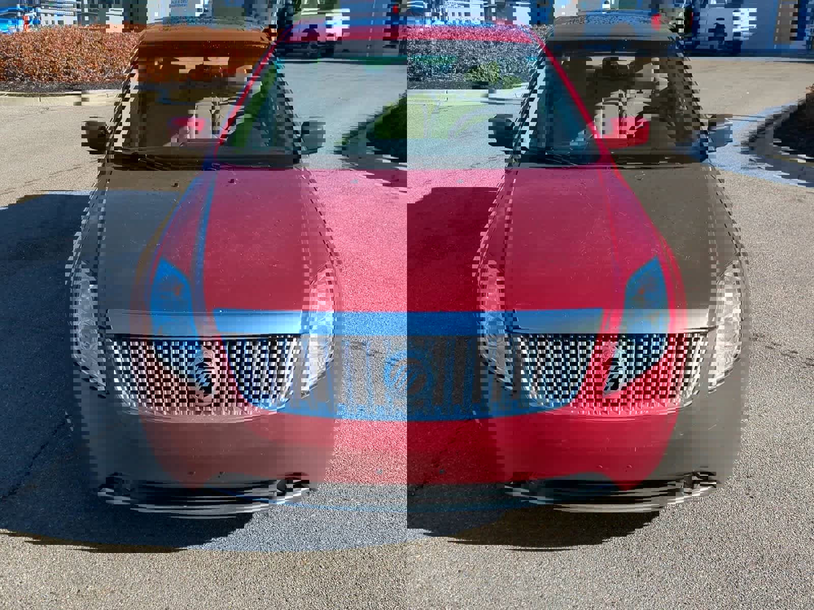 Used 2010 Mercury Milan image 3