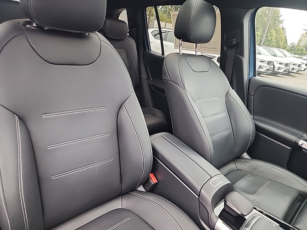 Used 2022 Mercedes-Benz GLB 250 4MATIC w/ Premium Package Lite image 22