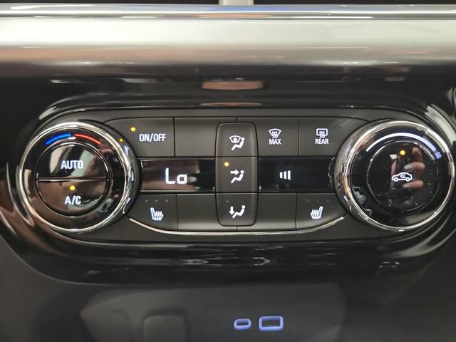 New 2026 Chevrolet Trax LT w/ LT Convenience Package FWD image 24