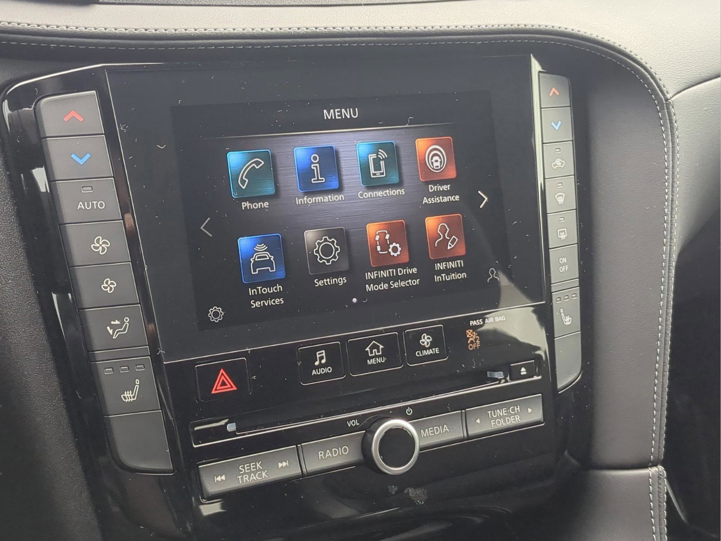 Certified 2025 INFINITI QX55 Luxe w/ Cargo Package image 22