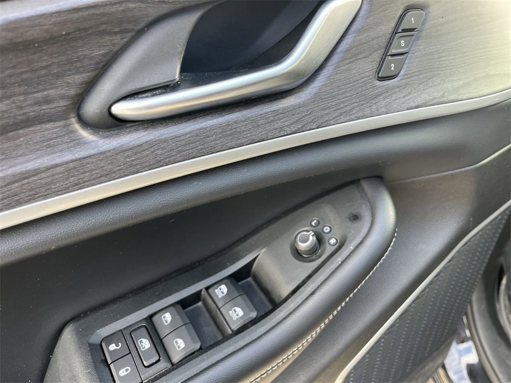 Used 2021 Jeep Grand Cherokee L Limited image 22