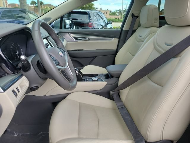 Certified 2024 Cadillac XT5 Premium Luxury FWD image 24