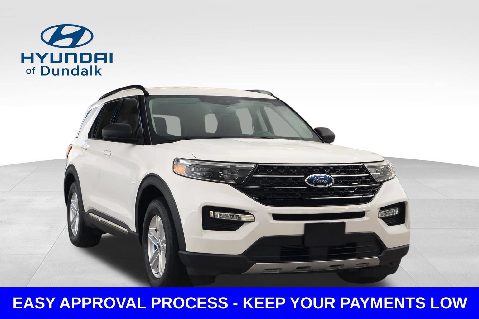 Used 2020 Ford Explorer XLT w/ Equipment Group 202A AWD/4WD image 3
