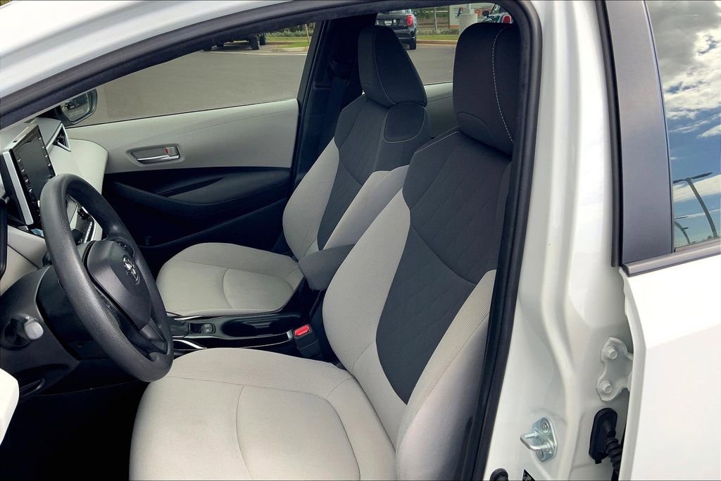 Used 2020 Toyota Corolla LE FWD image 24