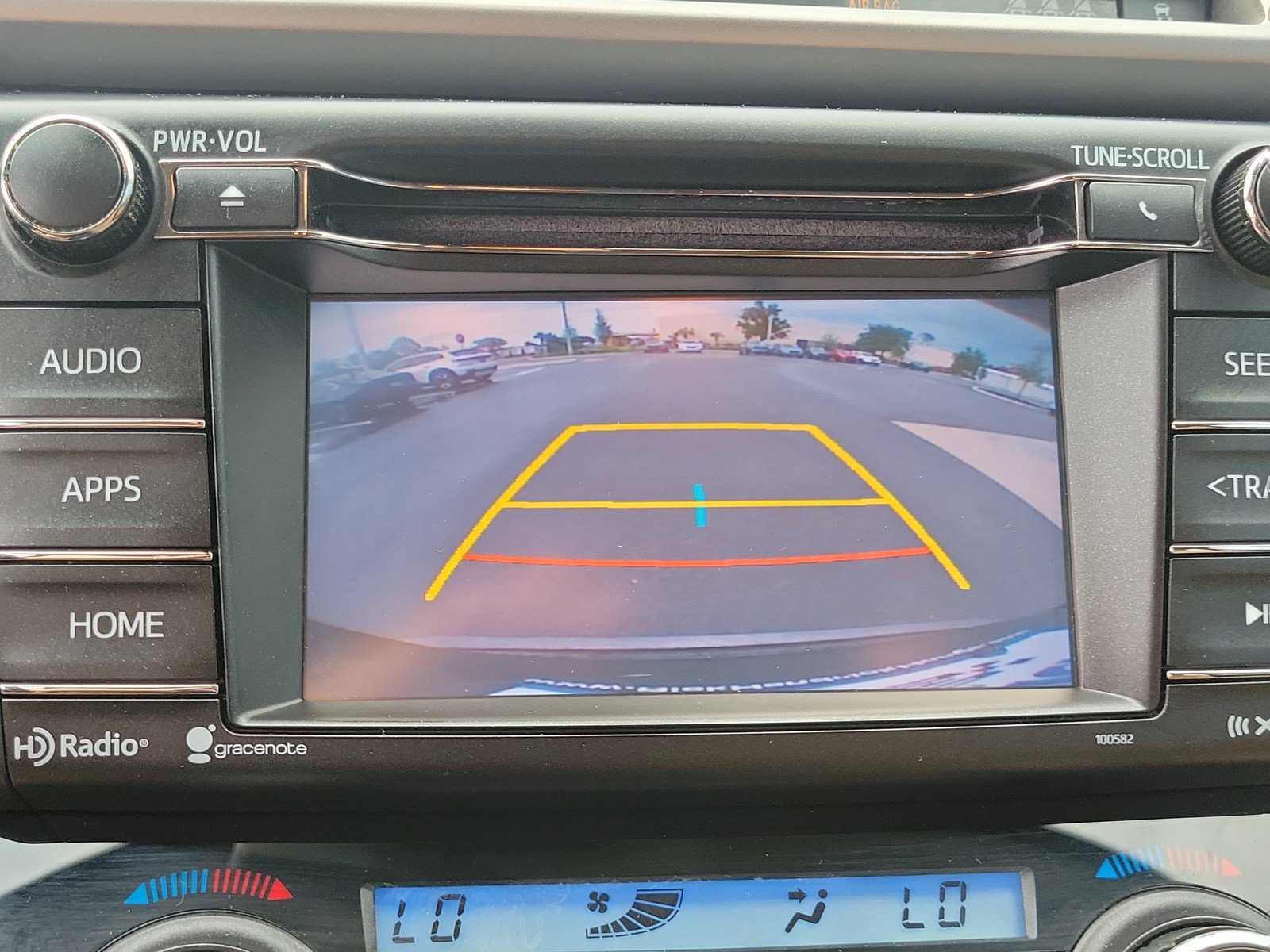 Used 2018 Toyota RAV4 XLE FWD image 24