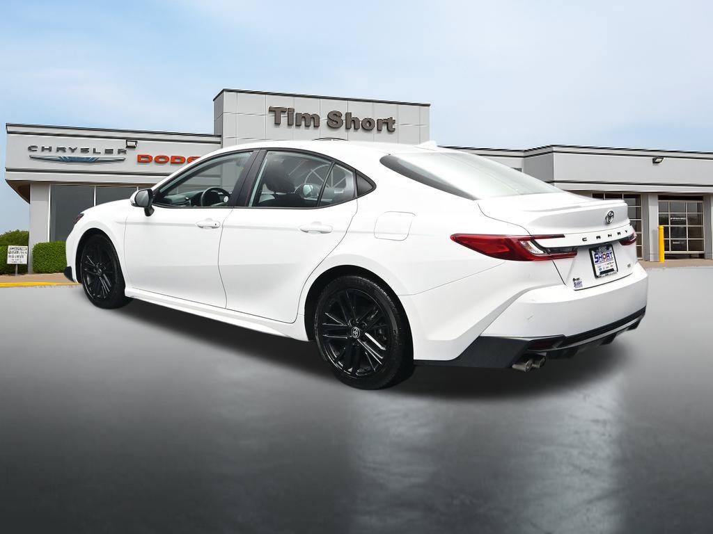 Used 2026 Toyota Camry SE FWD image 3