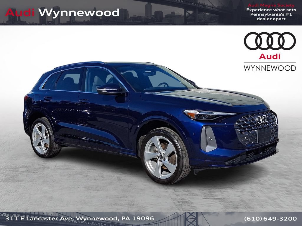 Certified 2025 Audi Q5 Premium w/ Premium Plus