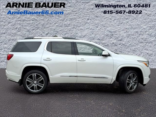 Used 2019 GMC Acadia Denali w/ Technology Package AWD/4WD image 4