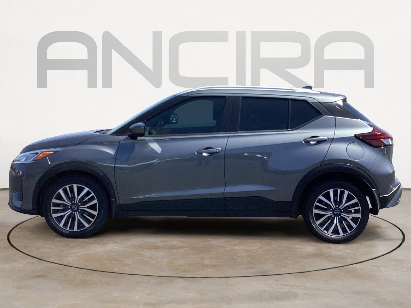 Used 2022 Nissan Kicks SV image 11
