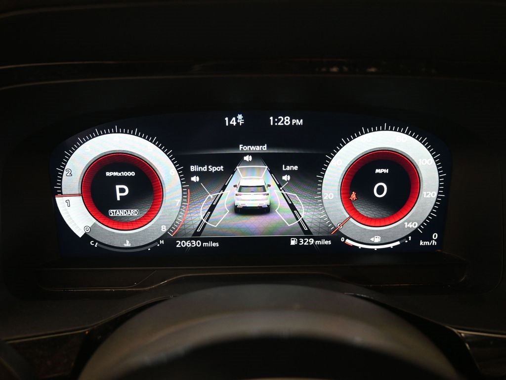 Used 2024 Nissan Pathfinder Platinum w/ Cargo Package image 19