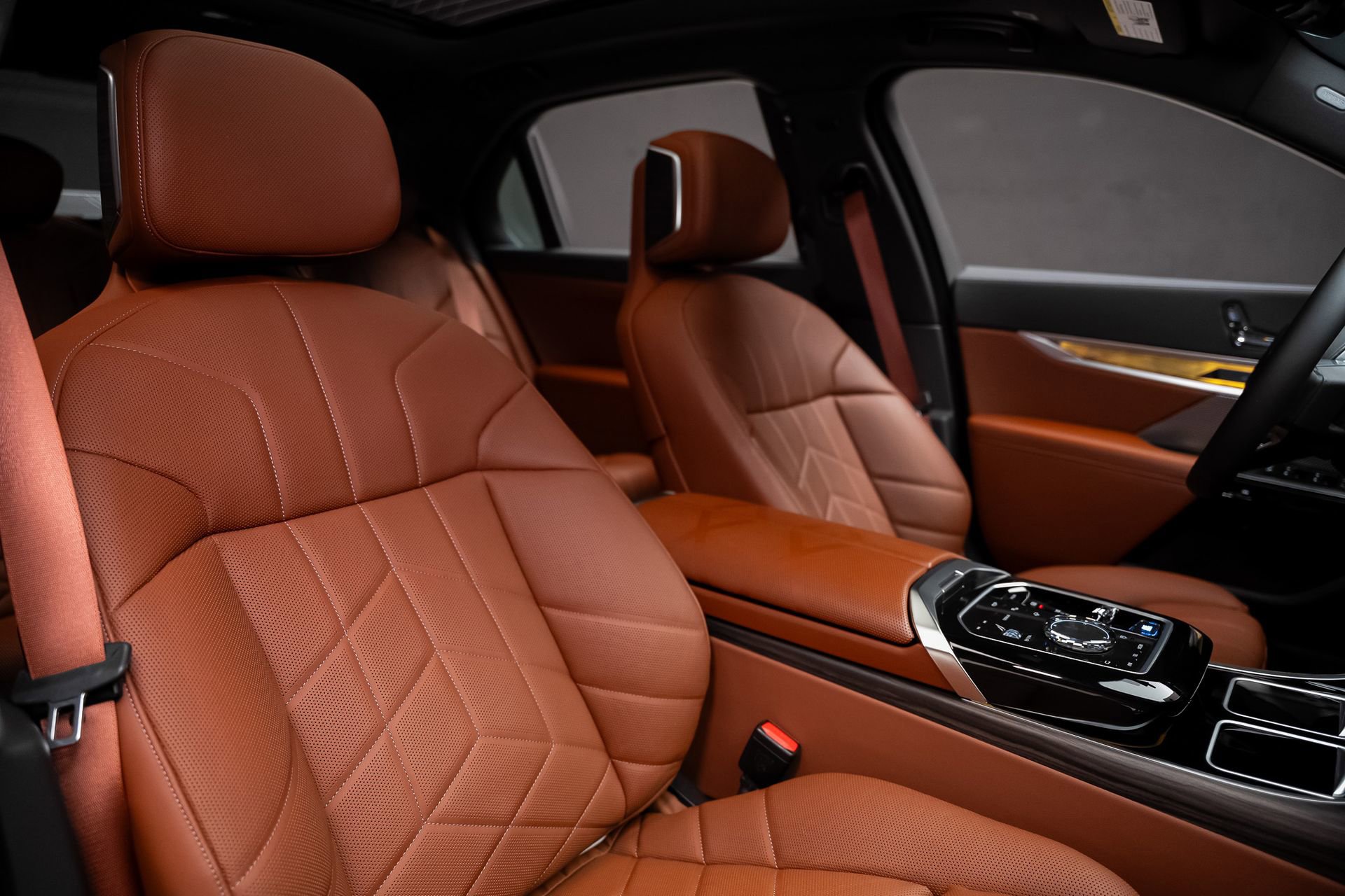 Used 2024 BMW i7 eDrive50 w/ M Sport Package image 61